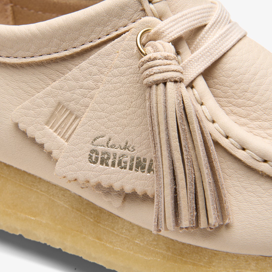 Clarks〉Wallabee / Beige Leather (Womens)｜UP NORTH ONLINE STORE