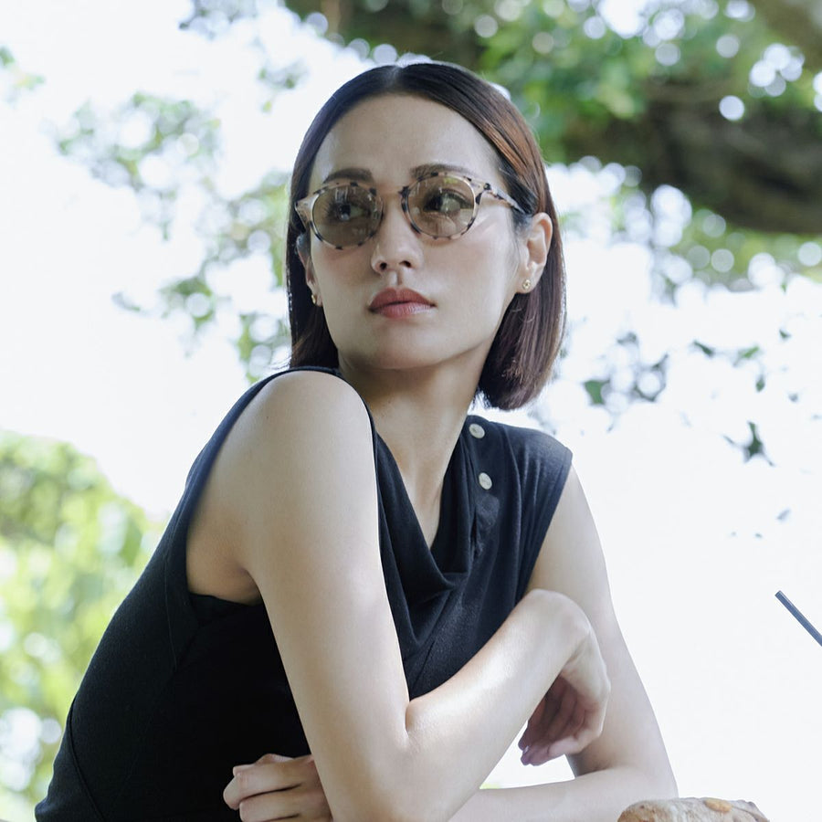 〈IZIPIZI〉SUN LIGHTCOLOR #D Light Tortoise(Light brown lenses)