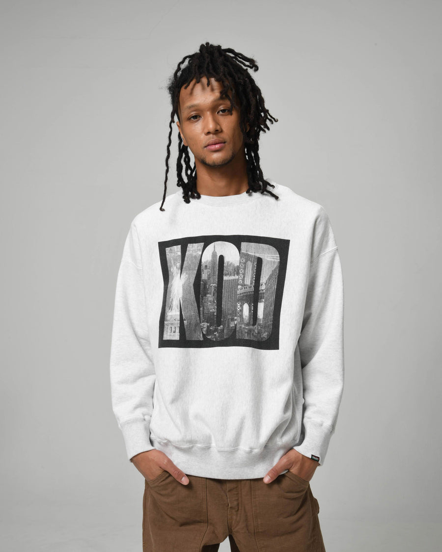 最終値下げ　新品タグありTHE ROW 長袖 トップス アイボリー RECOGNIZE〉KOD NYC SWEATSHIRT｜UP NORTH ONLINE STORE