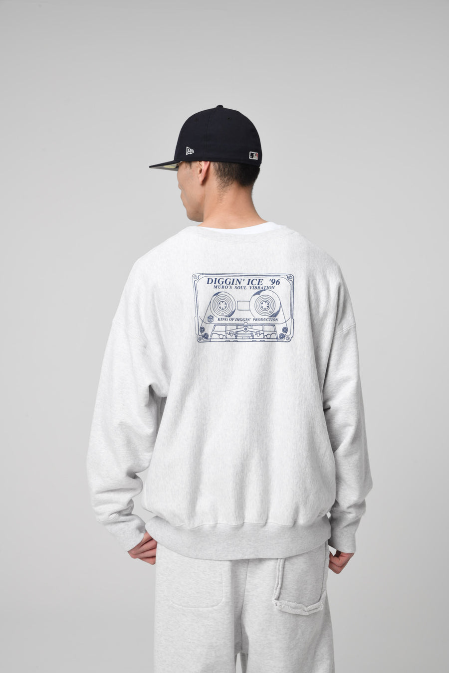 〈RECOGNIZE〉DIGGIN' ICE 96 CREW SWEAT