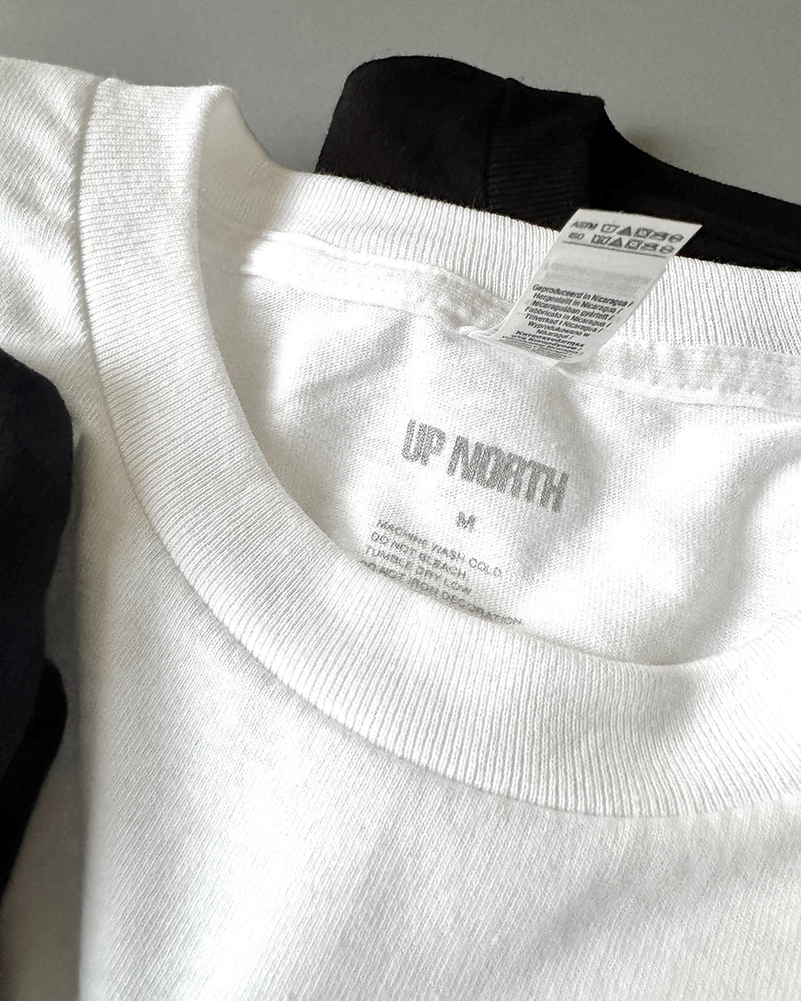 〈UP NORTH〉SMALL LOGO LONG SLEEVE TEE