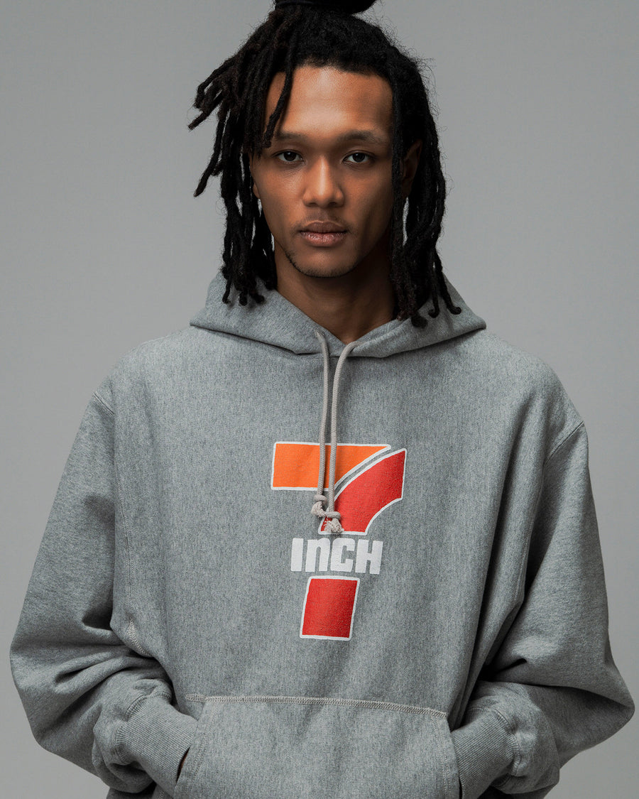 〈RECOGNIZE〉7 INCH HOODIE